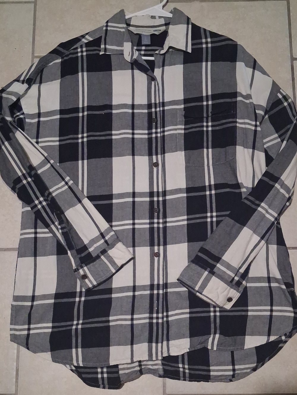 Old Navy Womens Sz L Black and White Plaid The Boyfriend Shirt